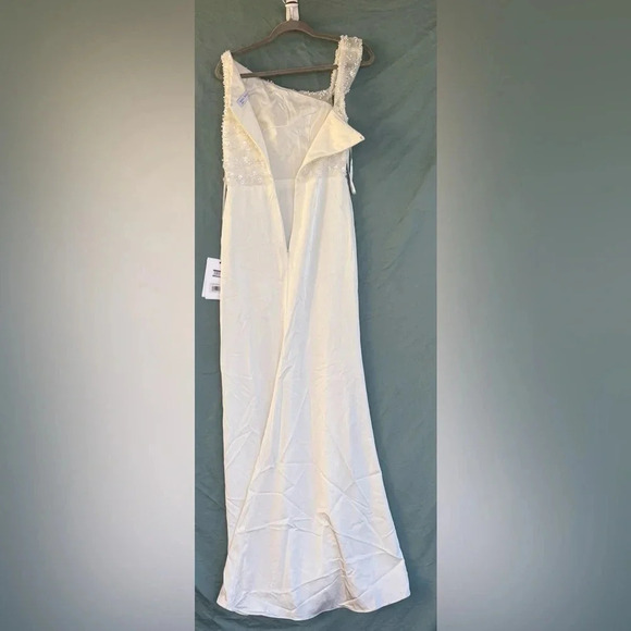 NWT MAC DUGGAL Embellished drop shoulder column gown, Ivory Sz 2 Beaded Sequins - Picture 11 of 12